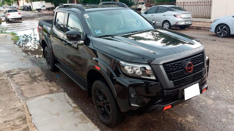 Nissan Frontier PRO 4X 2023