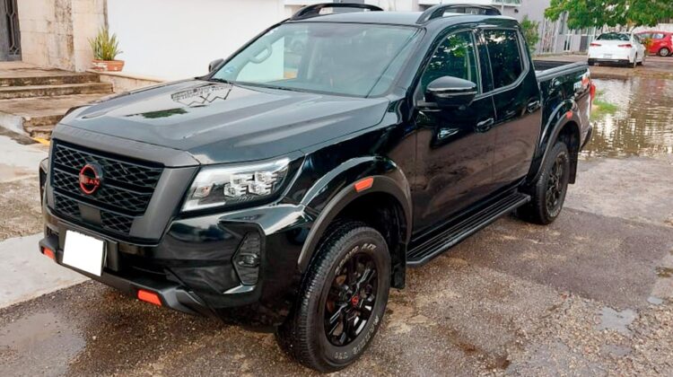 Nissan Frontier PRO 4X 2023