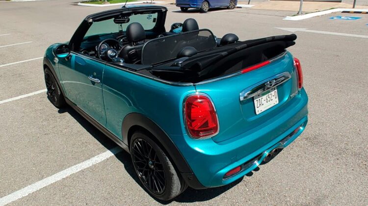 Mini Cooper Hot Chili Cabrio 2017