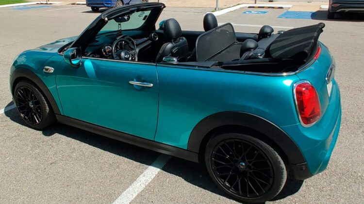 Mini Cooper Hot Chili Cabrio 2017