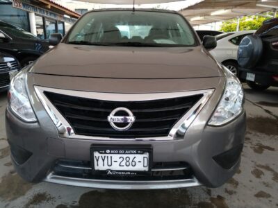 Nissan Versa Standard 2021