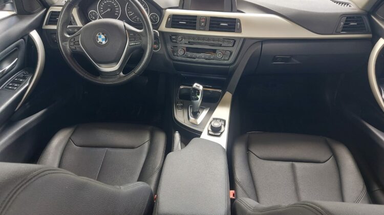 BMW Serie 320iA 2015