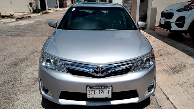 Toyota Camry XLE 2014