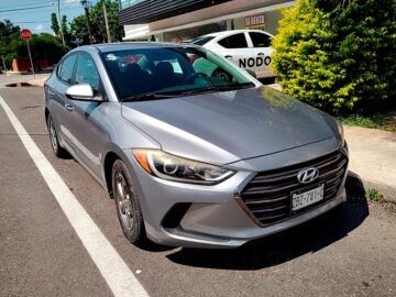 Hyundai Elantra GLS Manual 2017