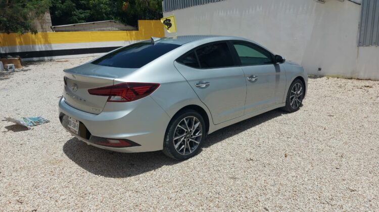 Hyundai Elantra 2019