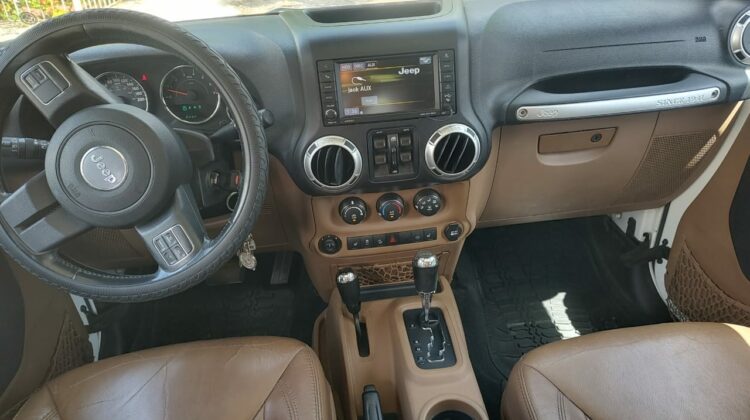 Jeep Wrangler Sahara Unlimited 2015