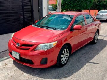 Toyota Corolla LE 2012