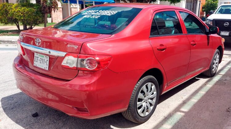 Toyota Corolla LE 2012