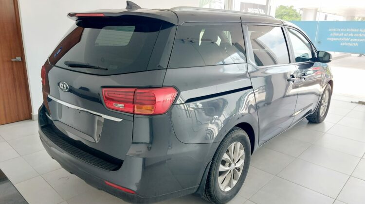 Kia Sedona LX 2020