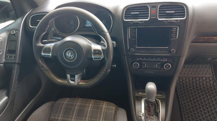 Volkswagen Golf GTI 2013