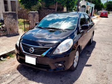 Nissan Versa Exclusive 2014