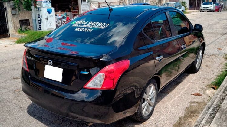 Nissan Versa Exclusive 2014