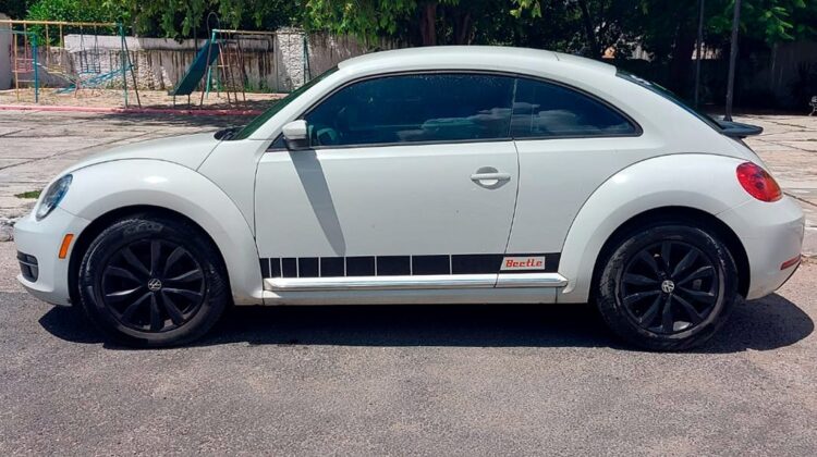 Volkswagen Beetle Turbo 2012