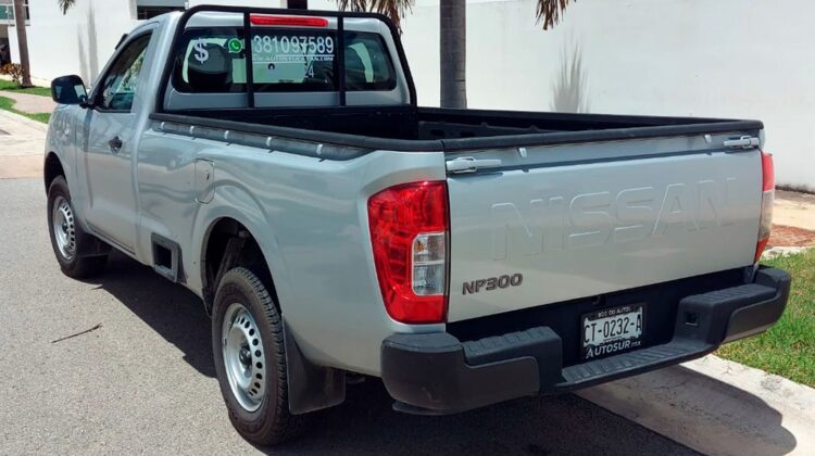 Nissan NP300 2024