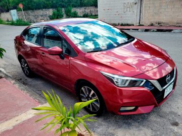 Nissan Versa Advance 2020