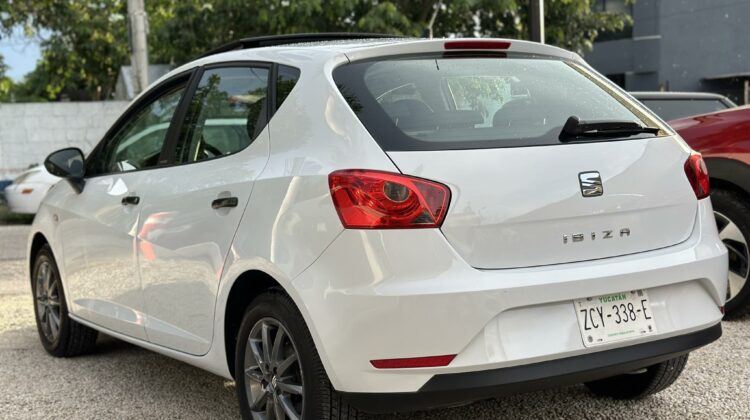 SEAT IBIZA I TECH 2015