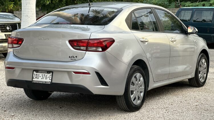 KIA RIO 2023