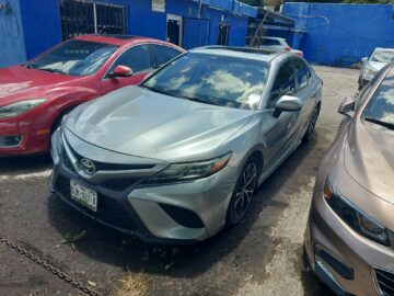 Toyota Camry 2018