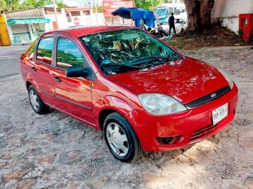 Ford Fiesta Sedán 2006