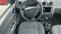 Ford Fiesta Sedán 2006