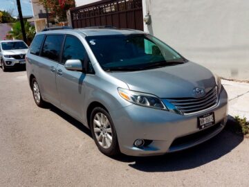 Toyota Sienna Limited 2017