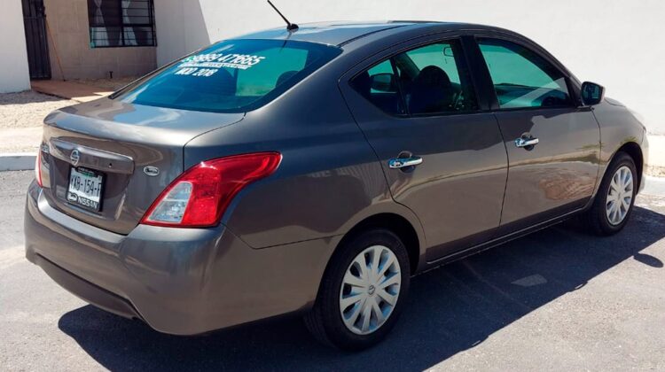 Nissan Versa Sense 2018