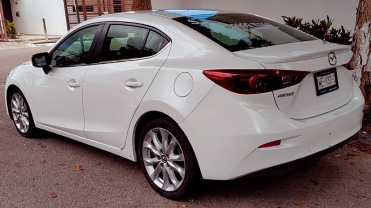 Mazda 3 Touring Sport 2016