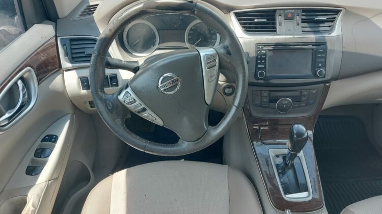 Nissan Sentra 2015