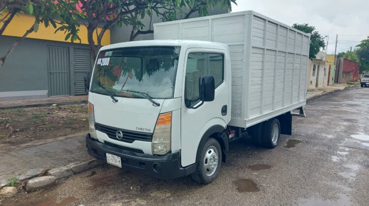 Nissan Cabstar 2008