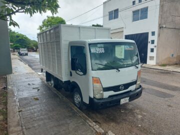 Nissan Cabstar 2008