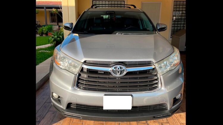 Toyota Highlander XLE 2016