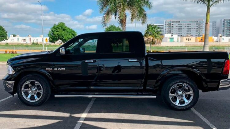 Dodge RAM 2500 Crew Laramie 2013