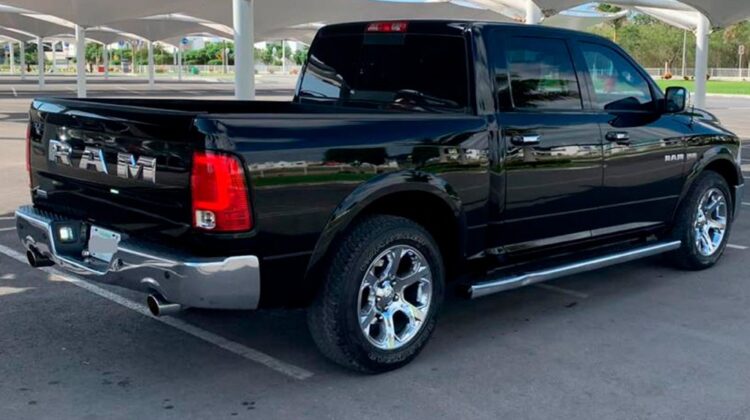 Dodge RAM 2500 Crew Laramie 2013