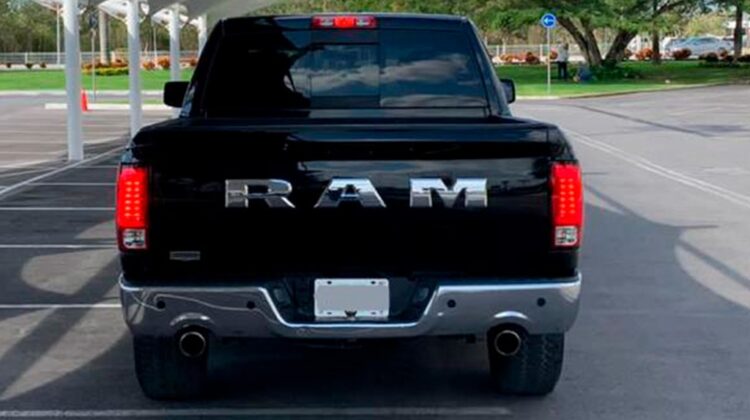 Dodge RAM 2500 Crew Laramie 2013