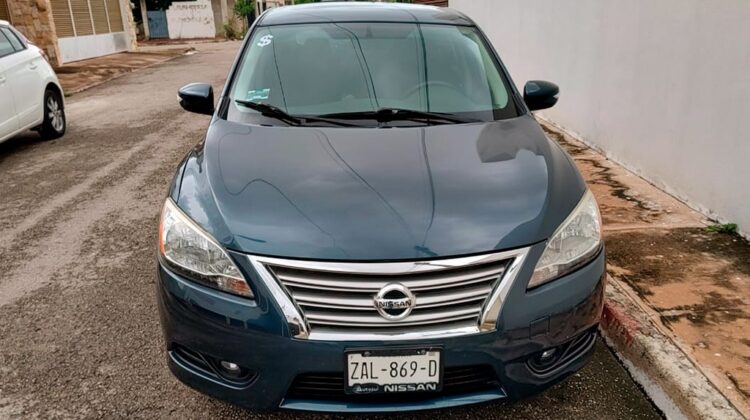 Nissan Sentra Advance 2015