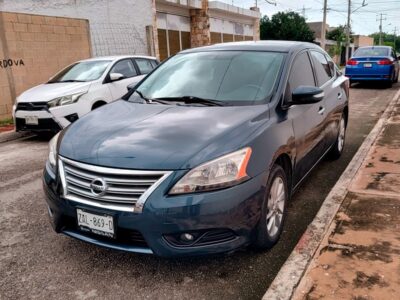 Nissan Sentra Advance 2015