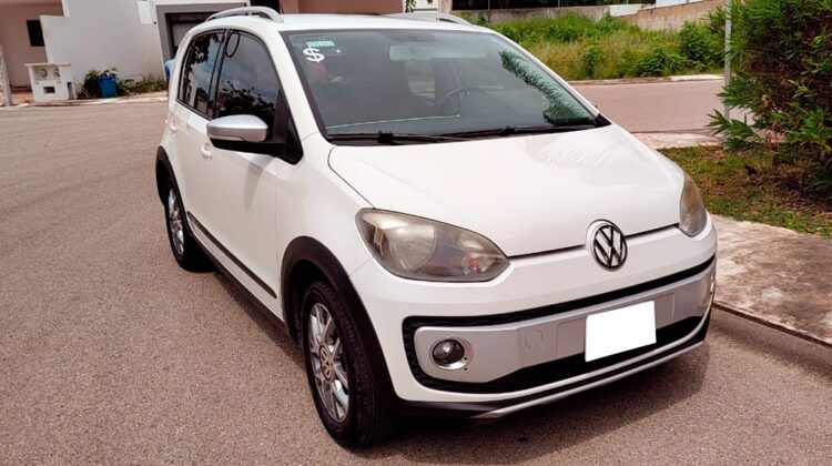 Volkswagen Up Cross High 2016