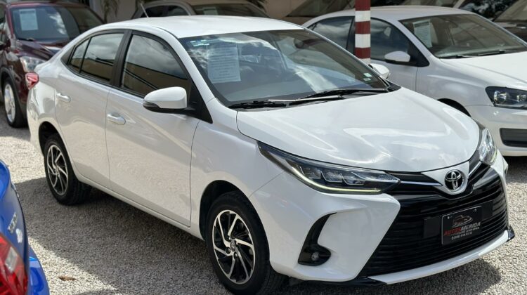 TOYOTA YARIS S 2021