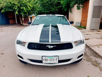 Ford Mustang V6 2012