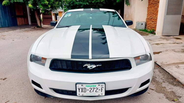 Ford Mustang V6 2012