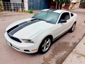 Ford Mustang V6 2012