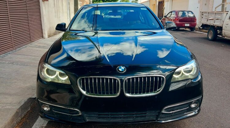 BMW Serie 5 528i Luxury 2016