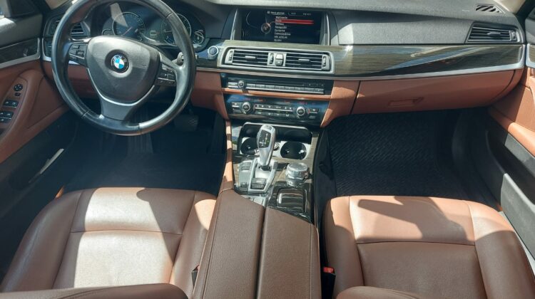 BMW Serie 5 528i Luxury 2016