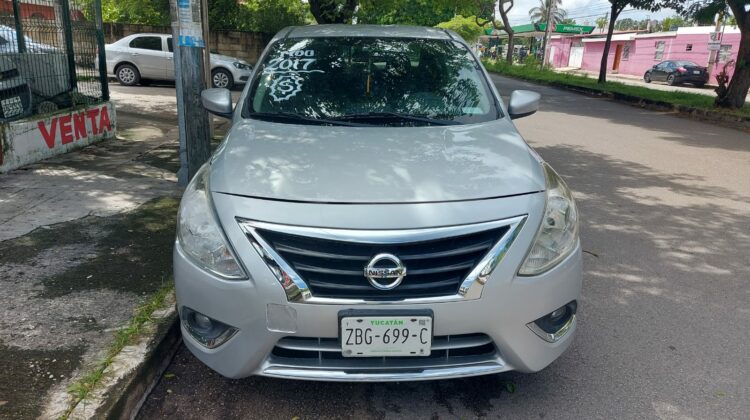 Nissan Versa Advance 2017