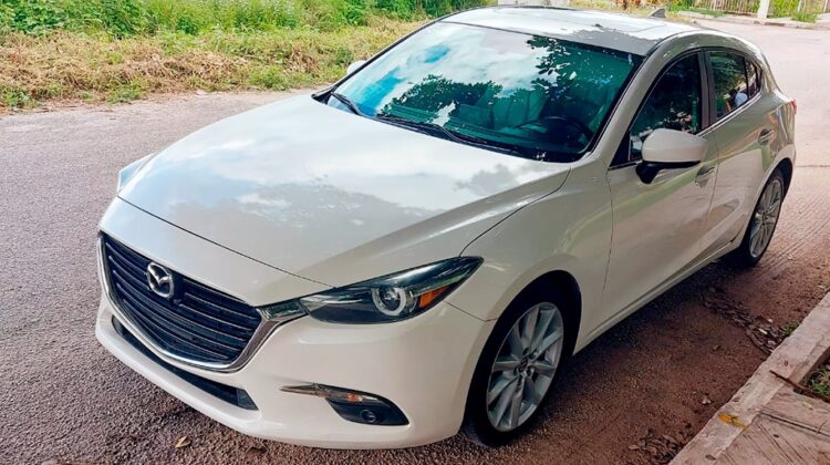 Mazda 3 Grand Touring Hatchback 2018