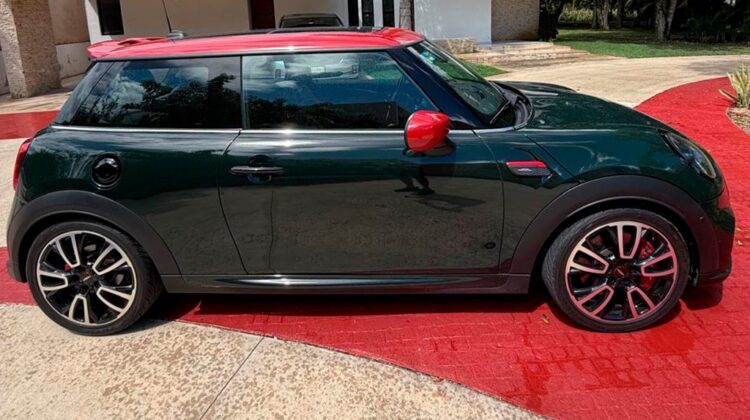 Mini Cooper John Cooper Works 2022