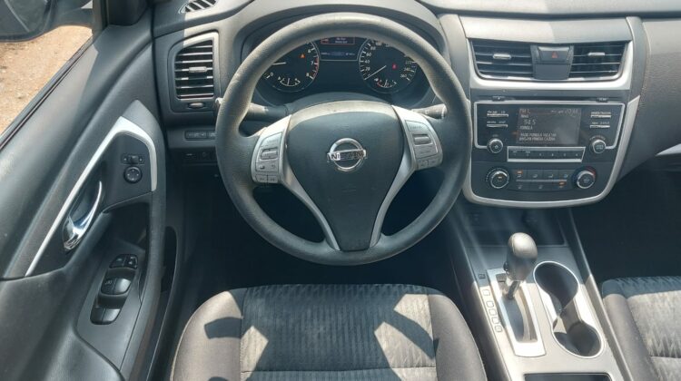 Nissan Altima Sense CVT 2017