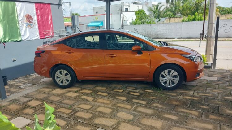 Nissan Versa Sense 2020