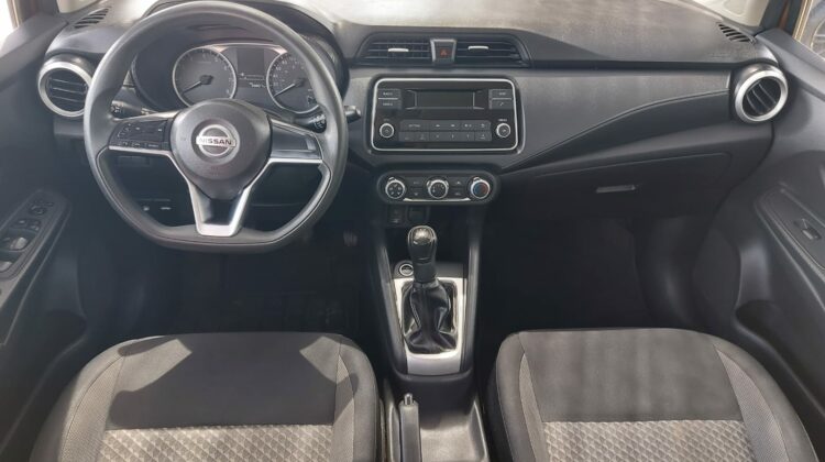 Nissan Versa Sense 2020