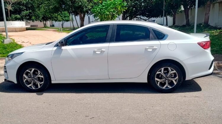 Kia Forte EX Sedán 2021